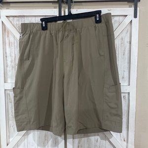 Magellan, Men’s Shorts Size XL.  Khaki